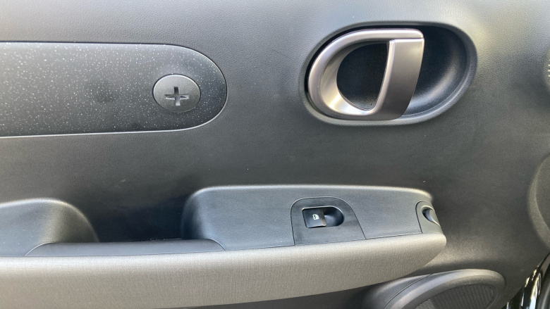 Hyundai INSTER 85kW 02 49kWh 5dr Auto Electric Hatchback